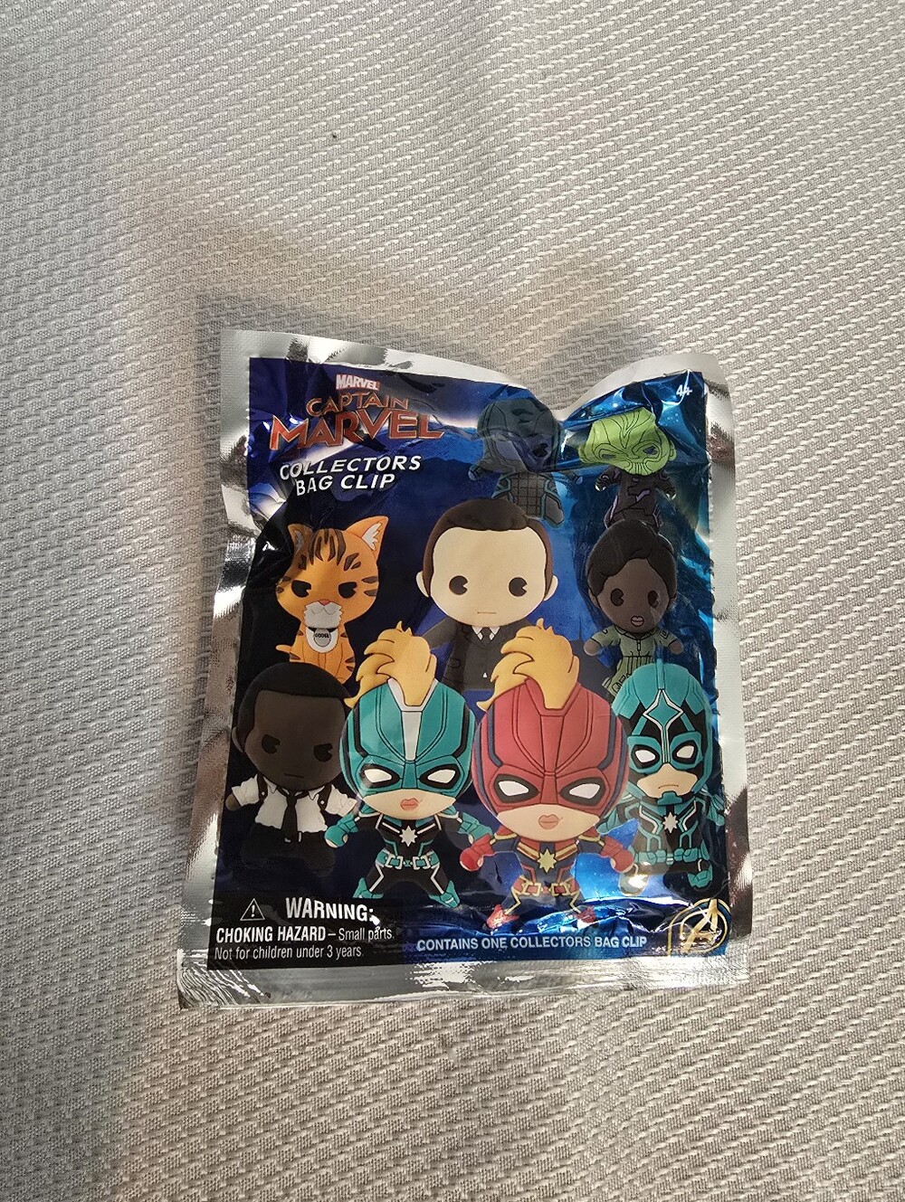 🚨3/30% OFF🚨 Marvel Bag Clip